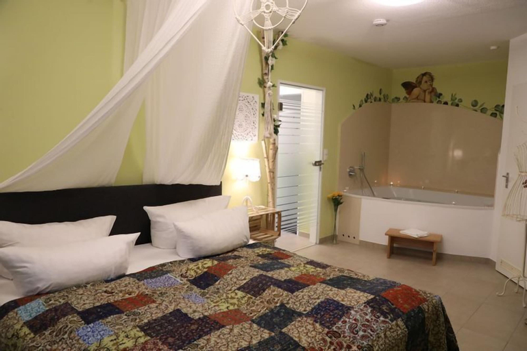 Bedroom 2, Wellness und Spa Hotel Ziegelruh, Darmstadt-Dieburg