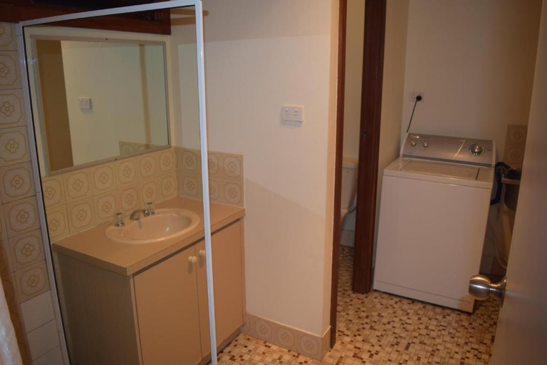 Bathroom 4, Wildsights Beach Units, Shark Bay