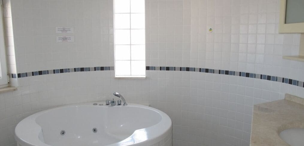 Jetted tub, Villa SH14 by JoyLettings, Fethiye