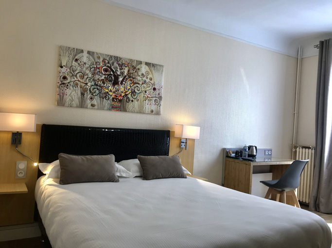 Bedroom 3, Résidence Hoche, Seine-Saint-Denis