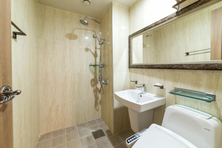 Bathroom 5, La Mia Residence Hotel, Daedeok
