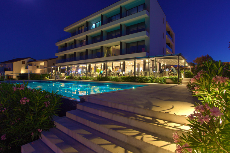 Exterior & Views 2, Hotel Villa Margaret, Malinska-Dubašnica