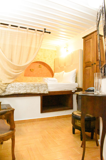 Bedroom 3, Anapli Pension, Peloponnese