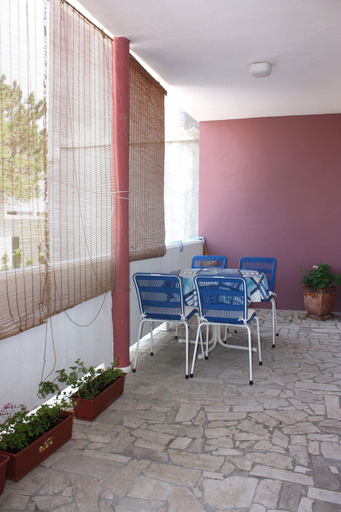 Others 5, Dora Apartments, Pag