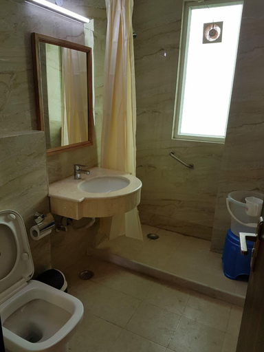 Bathroom, Mira International, Delhi