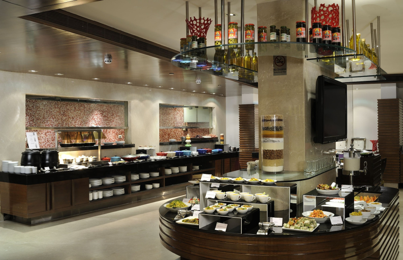 Food & Drinks 5, Four Points by Sheraton Ahmedabad, Ahmadabad