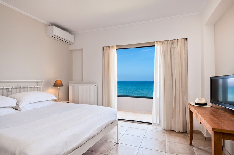 Bedroom 3, The Mini Beach Hotel, Crete