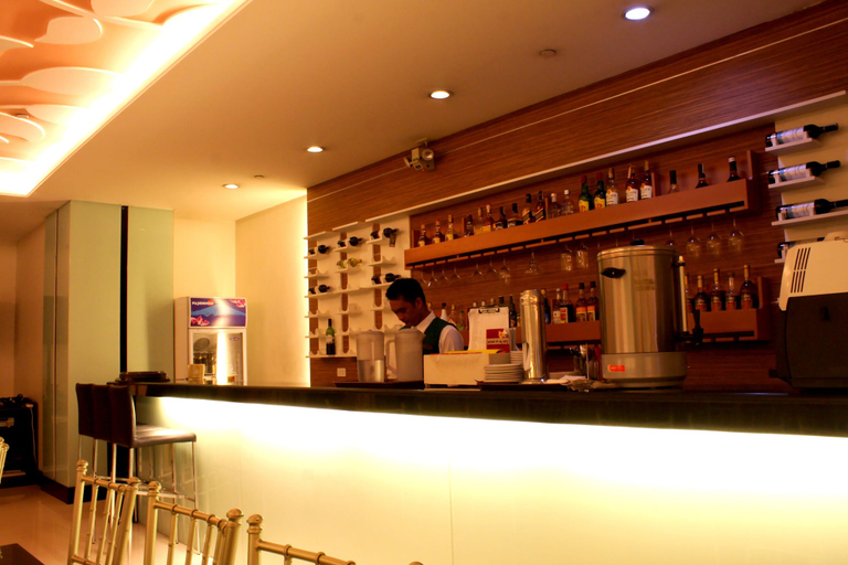 Food & Drinks 5, Vista Hotel Cubao, Quezon City