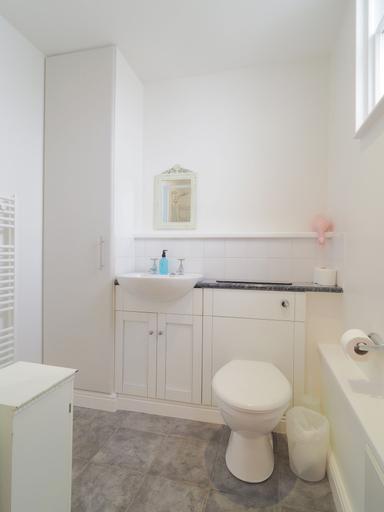 Bathroom 3, Admiral's Rest, Kent