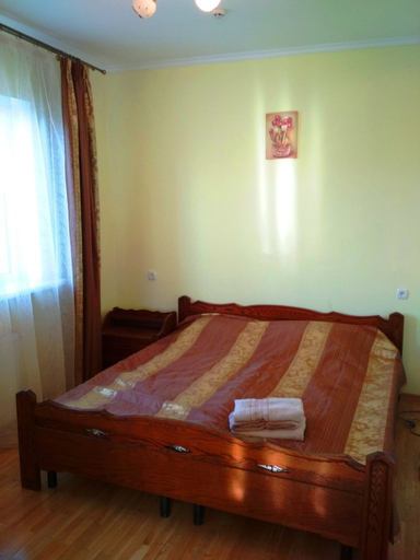 Bedroom 3, Kiev plus, Stryis'kyi