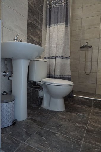 Bathroom 3, Azzurro Mare, Central Macedonia