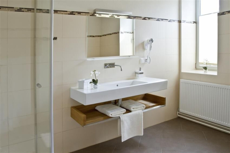 Bathroom 4, vierzigerhof, Krems an der Donau Land