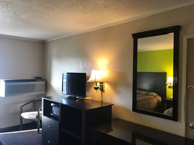 Bedroom 4, Woodville Inn, Tyler