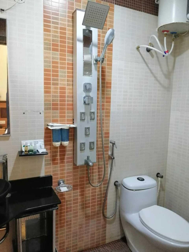 Bathroom 4, Leisure Inn Resort by NHospitality, Kancheepuram