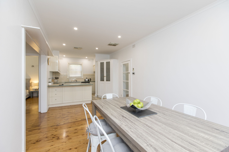 Others 4, Stay at Meurant, Wagga Wagga - Pt A