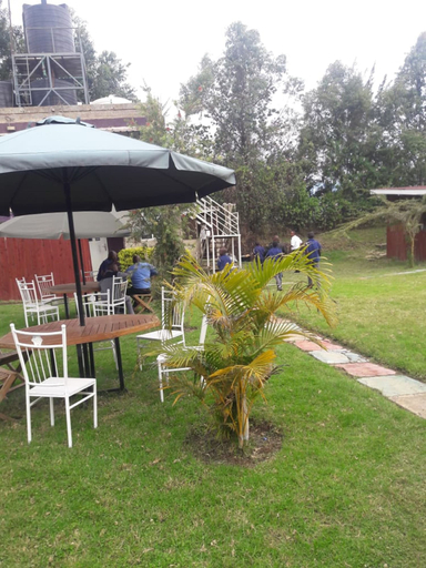 Others 4, Buens Lugar Hotel, Kieni
