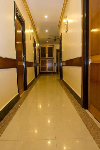 Public Area 3, Hotel White House, Kolkata