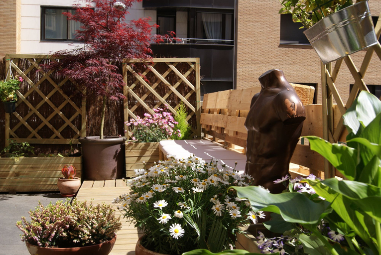 Exterior & Views 2, Aloha Hostel, Navarra