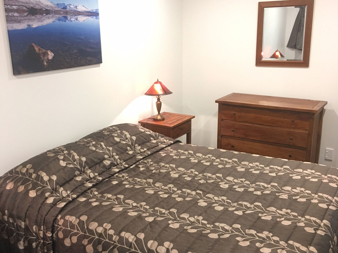 Bedroom 2, Woodlands Motels and Apartments, Dunedin