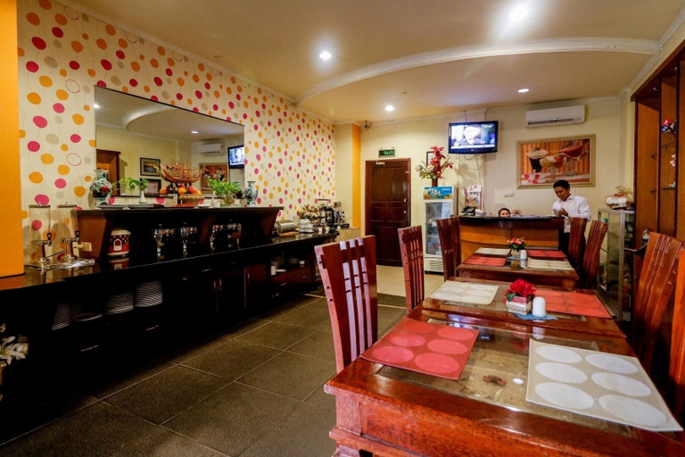 Food & Drinks, RedDoorz Plus near Universitas Lambung Mangkurat, Banjarmasin