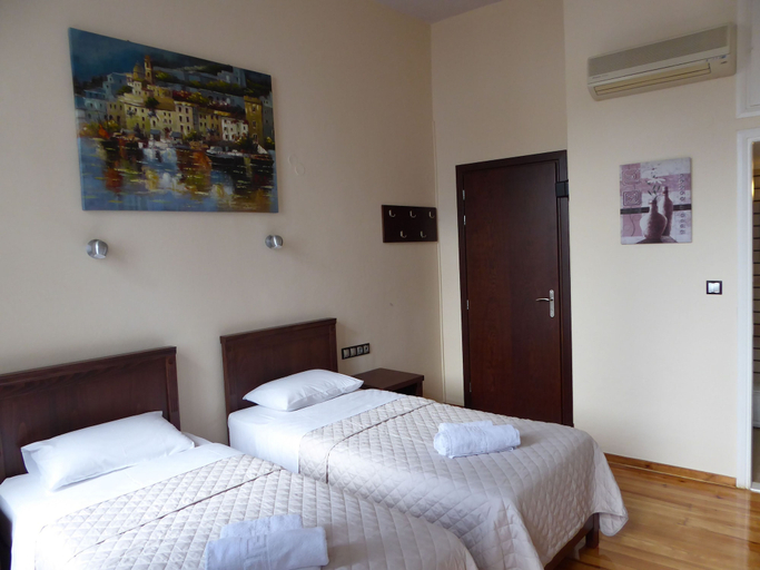 Bedroom 4, Sea Front Old Town, Crete