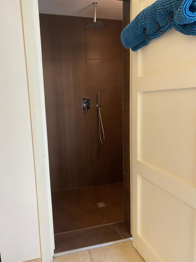 Bathroom 3, Suite Nina, Lecce