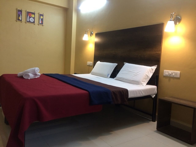 Bedroom 3, Hotel Peacock, Dharwad