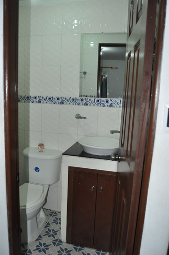 Bathroom 4, Las Margaritas, Santiago de Cali