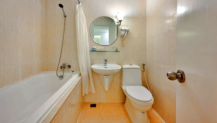 Bathroom, HANZ Premium Le Thanh Ton Hotel, District 1
