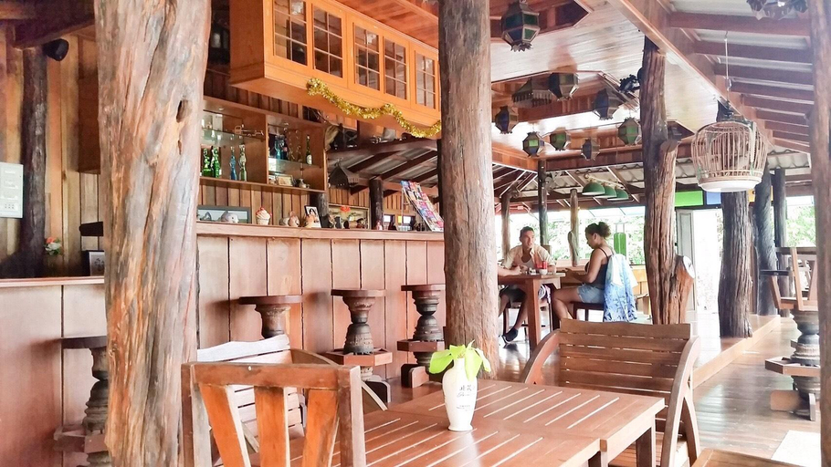 Food & Drinks 5, J Holiday Inn, Mueang Krabi