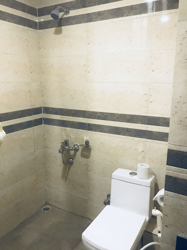 Bathroom 4, Hotel Migmar, Chang