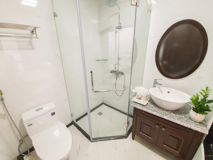 Bathroom 4, La Stella Hotel, Hạ Long