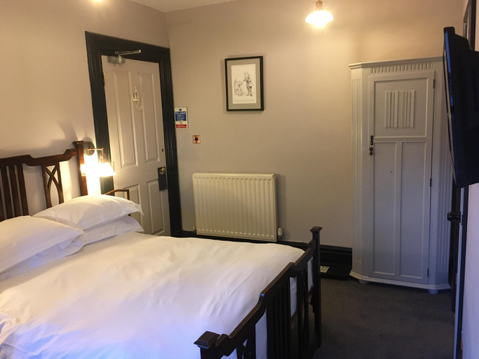 Bedroom 2, Rum Doodle Windermere (Formerly Braemount House B , Cumbria