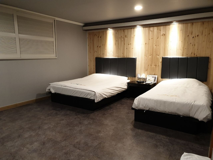 Bedroom 2, Kims Hotel Gumi, Gumi