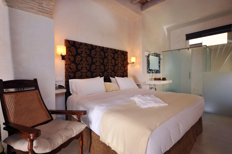 Bedroom 3, Boutique Hotel V-by Grupo Tribu, Cádiz