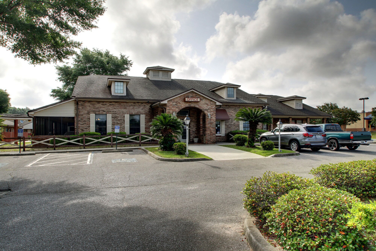 Exterior & Views 2, Hotel Del Sol, Escambia