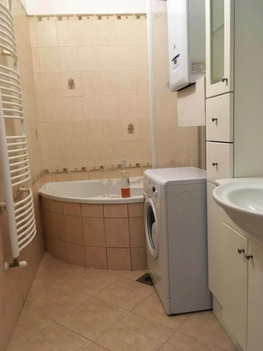 Bathroom 3, Diamonds Apartments, Budapesti