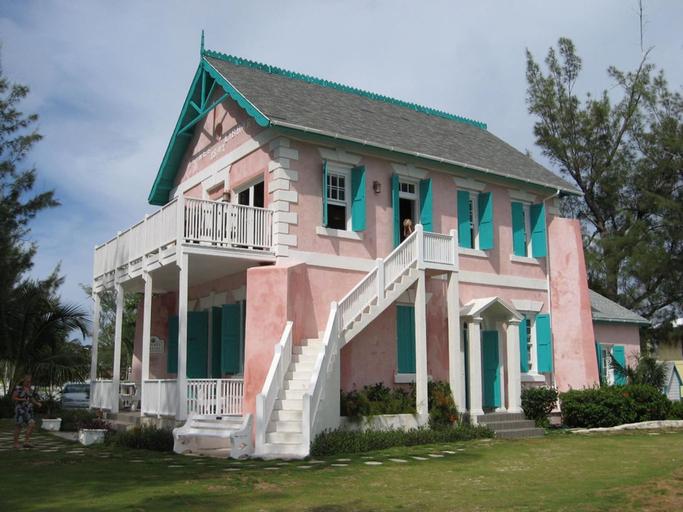 Exterior & Views, Buttonwood Reserve 1C