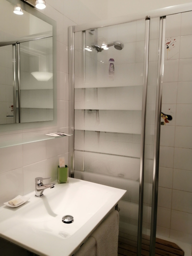 Bathroom 5, B&B Carolina Napoli-Vomero, Napoli