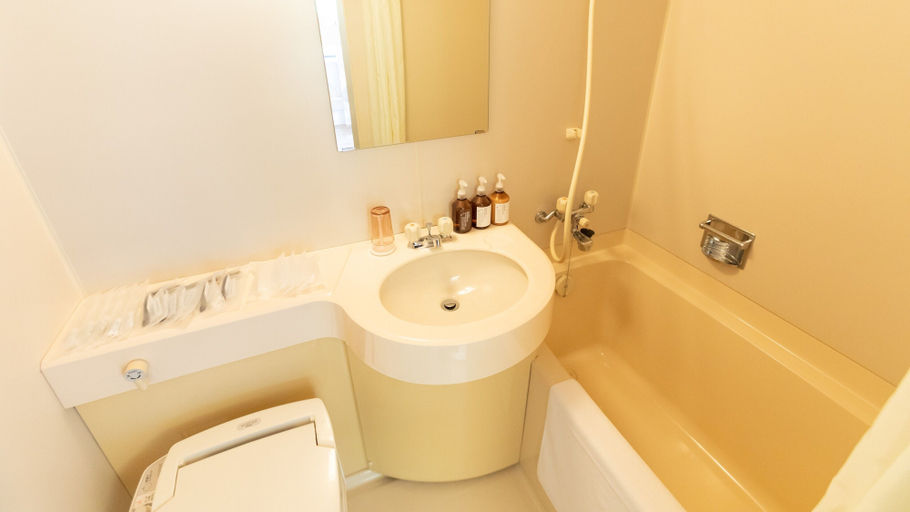Bathroom 4, Riverside Lodge, Uwajima