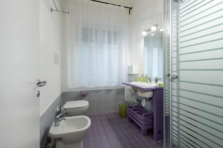 Bathroom 4, B&B Sleep & Zupp, Napoli