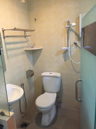 Bathroom 5, Rafayeh Hotel, Seremban