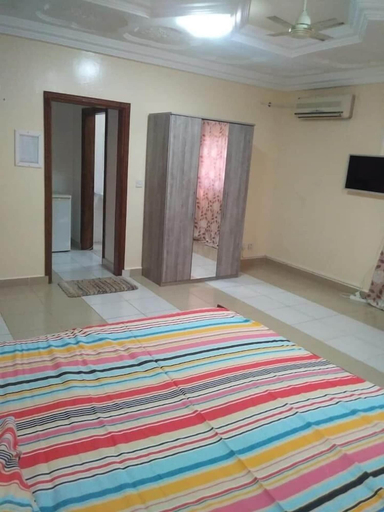 Bedroom 2, london Innn 3, Kombo Saint Mary