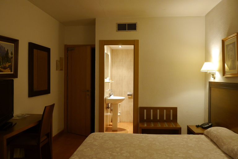 Bedroom 3, Hotel Torrezaf, Jaén