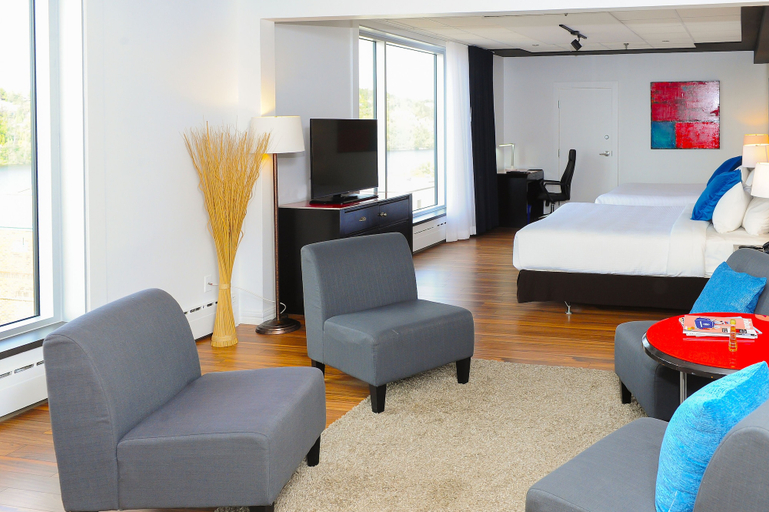 Bedroom 3, Hôtel Chicoutimi, Le Fjord-du-Saguenay