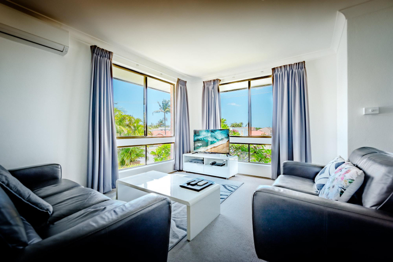 Bedroom 5, Coffs Harbour Holiday Apartments, Coffs Harbour - Pt A