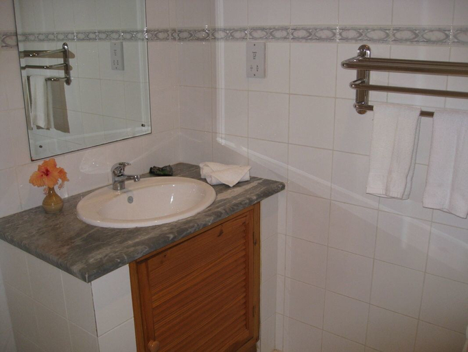 Bathroom 5, Sailfish Beach Villas