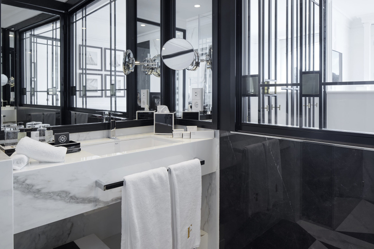 Bathroom 5, Hotel Villa Favorita - Adults Only, Guipúzcoa