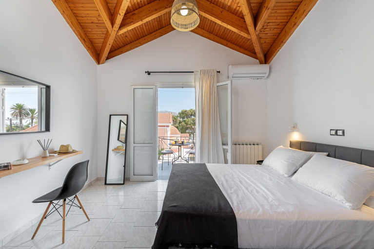 Bedroom 2, Costa Azzurra Hotel, Ionian Islands