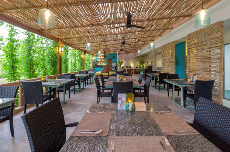 Food & Drinks 4, Sakoo Valley Naithon Beach, Phuket Island